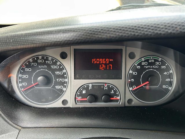 Iveco - c35c - bedrijfswagen + heila telescoopkraan - afbeelding 25 van  27