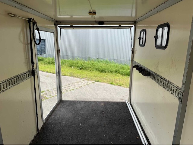 Iveco - daily - 35.10 td paardenwagen - paardenvervoer - afbeelding 6 van  44
