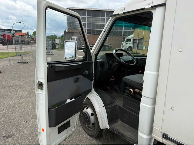 Iveco - daily - 35.10 td paardenwagen - paardenvervoer - afbeelding 16 van  44