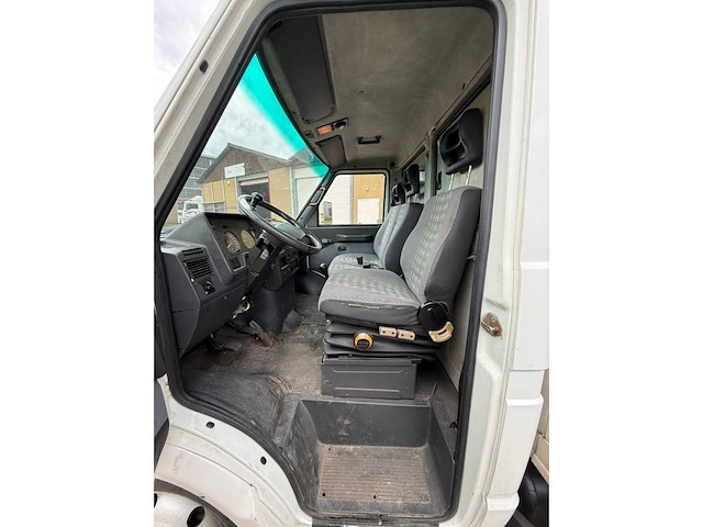 Iveco - daily - 35.10 td paardenwagen - paardenvervoer - afbeelding 17 van  44