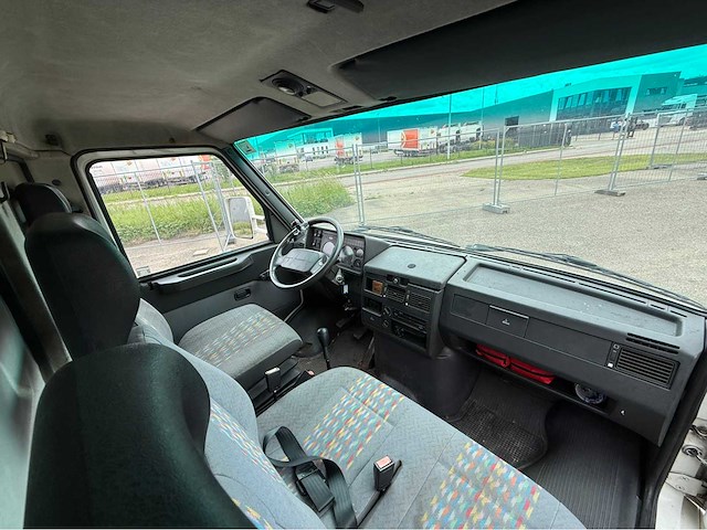 Iveco - daily - 35.10 td paardenwagen - paardenvervoer - afbeelding 26 van  44