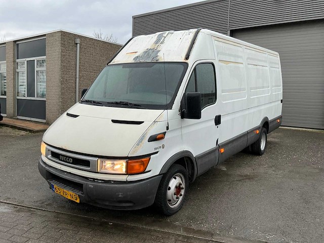 Iveco - daily - 35c11v 395 h2 - bedrijfswagen (65-vr-nd) - afbeelding 7 van  24