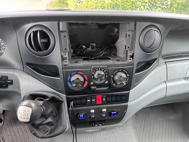 Iveco - daily - 35c15 375 oprijwagen- v-87-gbx - afbeelding 3 van  12