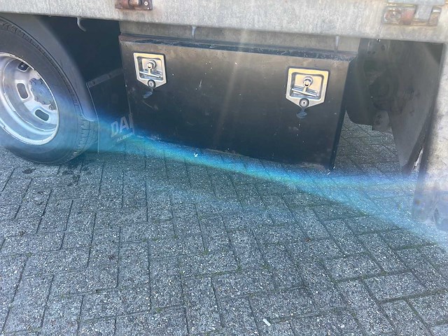 Iveco - daily - 35c16 2.3 375 - bedrijfswagen automatic - afbeelding 2 van  23