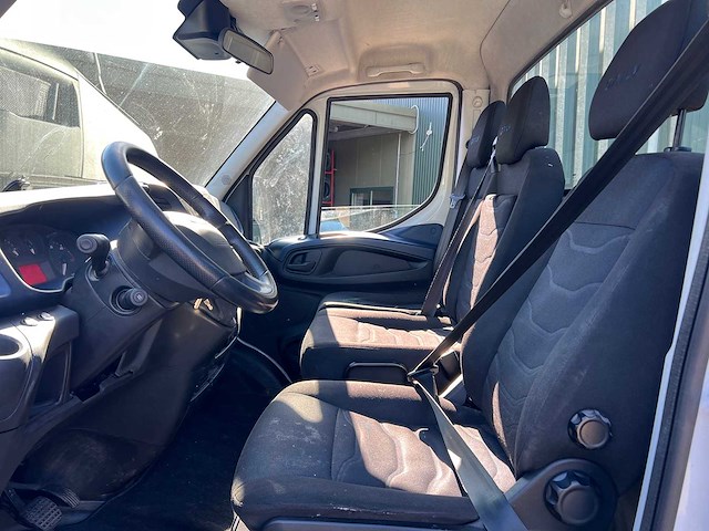Iveco - daily - 35c16 2.3 375 - bedrijfswagen automatic - afbeelding 4 van  23