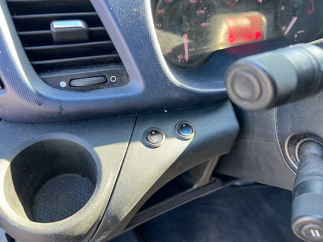 Iveco - daily - 35c16 2.3 375 - bedrijfswagen - afbeelding 5 van  18