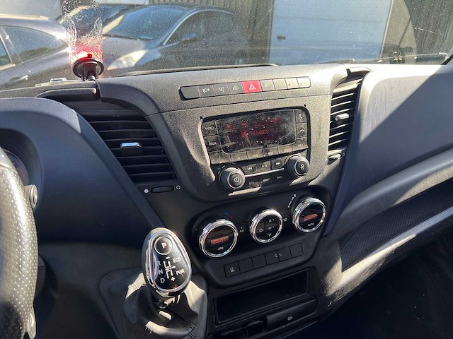 Iveco - daily - 35c16 2.3 375 - bedrijfswagen - afbeelding 7 van  18