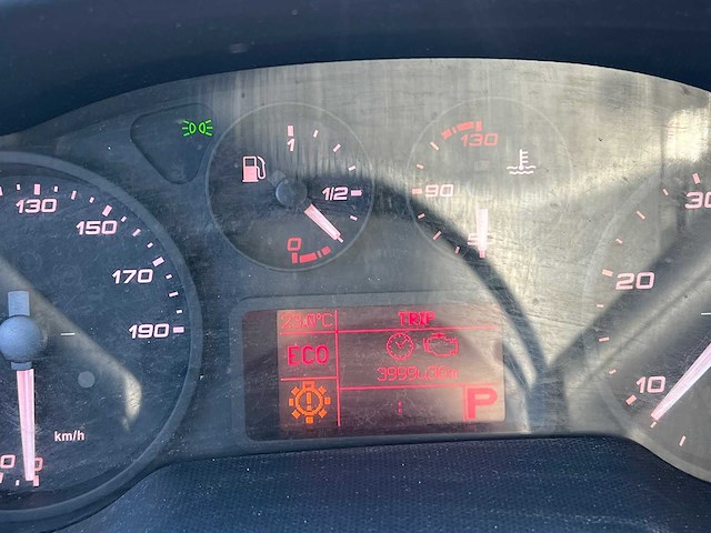 Iveco - daily - 35c16 2.3 375 - bedrijfswagen - afbeelding 9 van  18