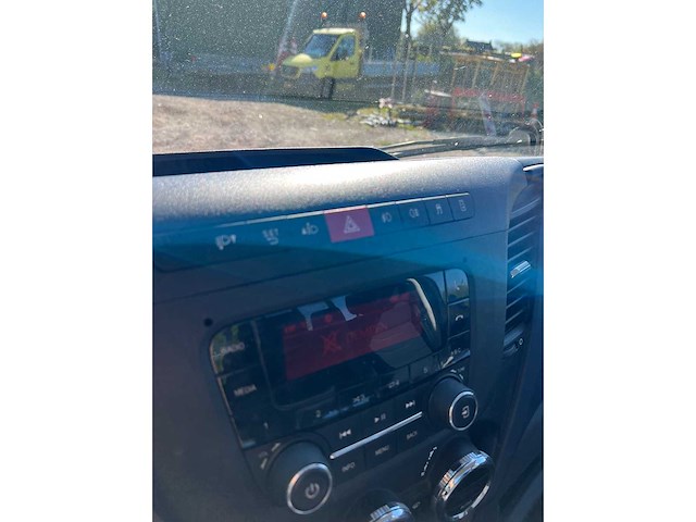 Iveco - daily - 35c16 2.3 375 - bedrijfswagen - afbeelding 13 van  18