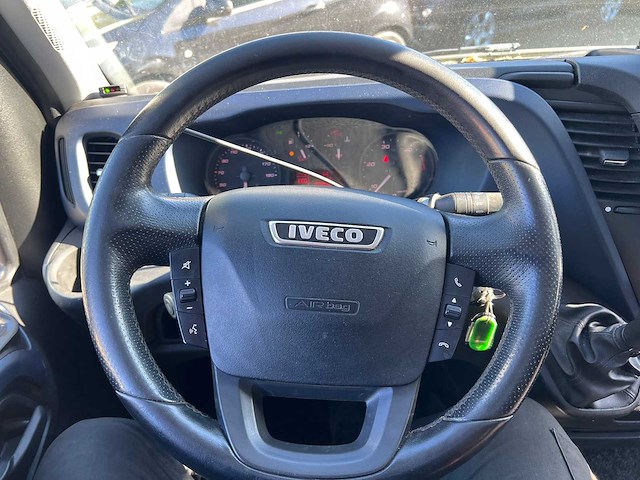 Iveco - daily - 35c16d 2.3 375 - iveco - afbeelding 14 van  22