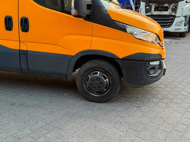 Iveco - daily - 35c16v 2.3 352 h3 l - bedrijfswagen - afbeelding 20 van  27