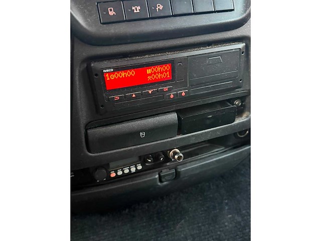 Iveco - daily - 35c16v 2.3 352 h3 l - bedrijfswagen - afbeelding 24 van  27