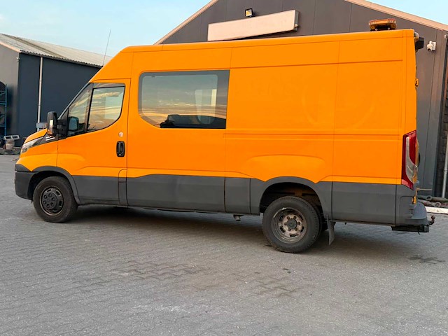 Iveco - daily - 35c16v 2.3 352 h3 l - bedrijfswagen - afbeelding 4 van  27