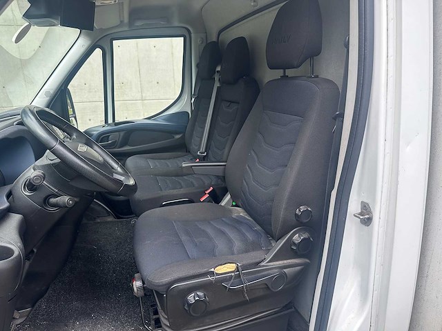 Iveco - daily - 35c16v 2.3 410 h2 - bedrijfswagen - afbeelding 22 van  23