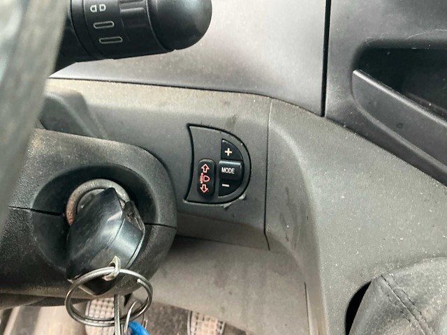 Iveco - daily - 35c21 - bedrijfswagen - afbeelding 14 van  35