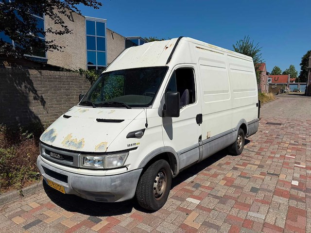 Iveco - daily - 35s10v 330 h2 - 43-bj-gd - afbeelding 1 van  16