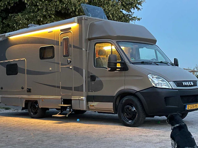 Iveco - daily - 35s11a/p - camper - 2011 - afbeelding 5 van  57