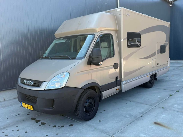 Iveco - daily - 35s11a/p - camper - 2011 - afbeelding 1 van  57