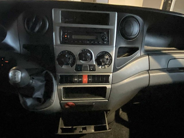 Iveco - daily - 35s14v 300 h2 l - van - afbeelding 2 van  16
