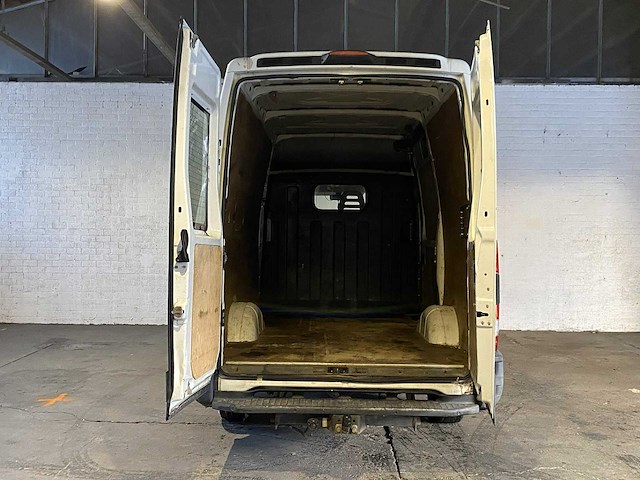 Iveco - daily - 35s14v 300 h2 l - van - afbeelding 7 van  16