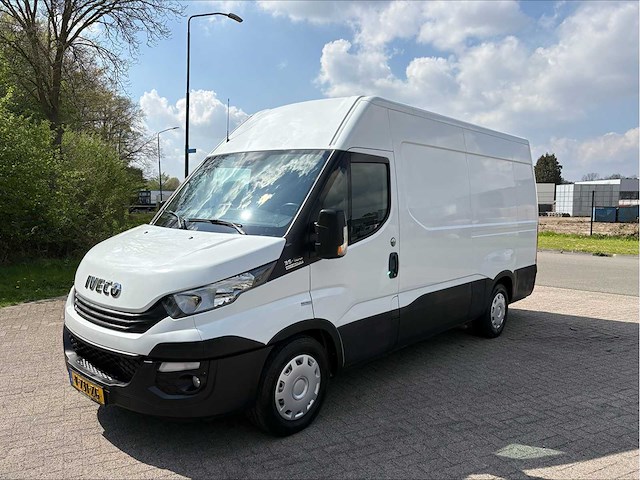 Iveco - daily - 35s16v 2.3 352 h3 l - v-731-zg - afbeelding 1 van  13