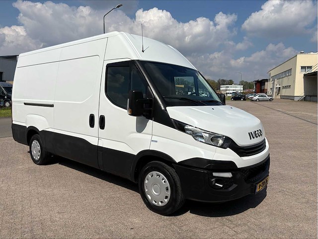 Iveco - daily - 35s16v 2.3 352 h3 l - v-731-zg - afbeelding 6 van  13