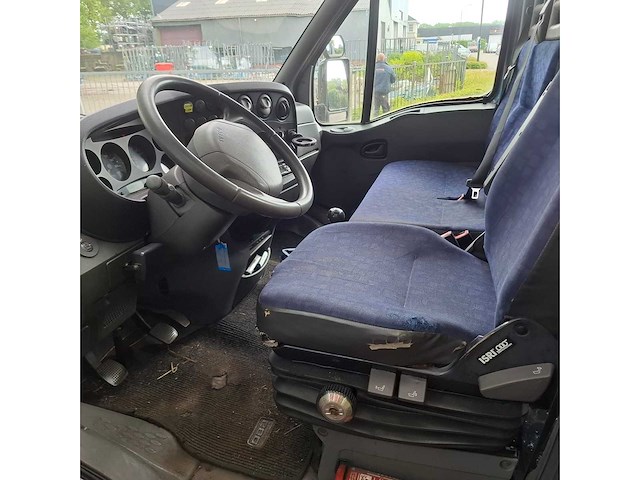 Iveco - daily - 40c13 300 - 92-bh-rv - afbeelding 7 van  12