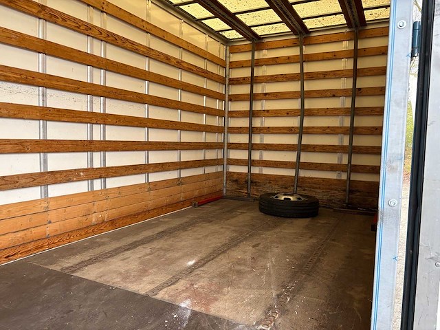 Iveco - daily - 40c15 345 - 5-vfd-26 - afbeelding 8 van  17