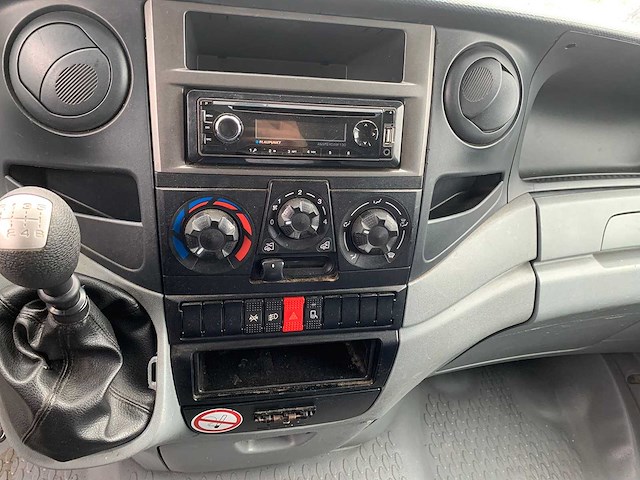 Iveco - daily - 40c15 410 - vv-849-r - afbeelding 2 van  12
