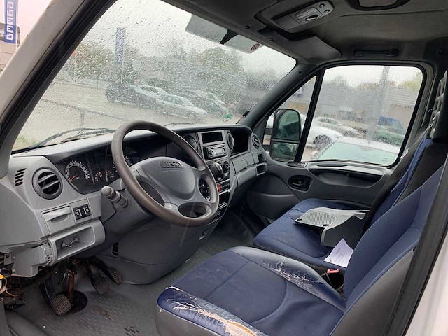 Iveco - daily - 40c15 410 - vv-849-r - afbeelding 3 van  12