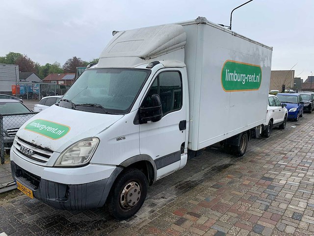 Iveco - daily - 40c15 410 - vv-849-r - afbeelding 1 van  12