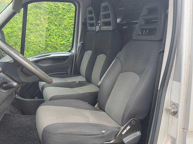 Iveco - daily - 40c17v 330 h3 - 6-vxd-75 - afbeelding 11 van  12