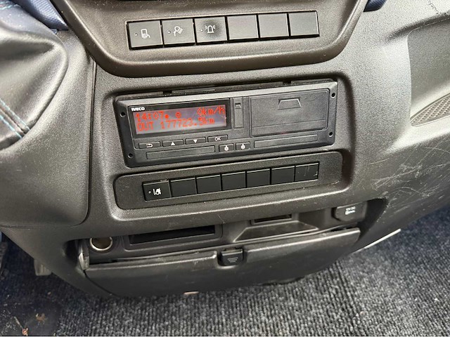 Iveco - daily 50c14n - max 11900 kg samenstel - bedrijfswagen - coxx oplegger - cng - 2019 - afbeelding 7 van  40