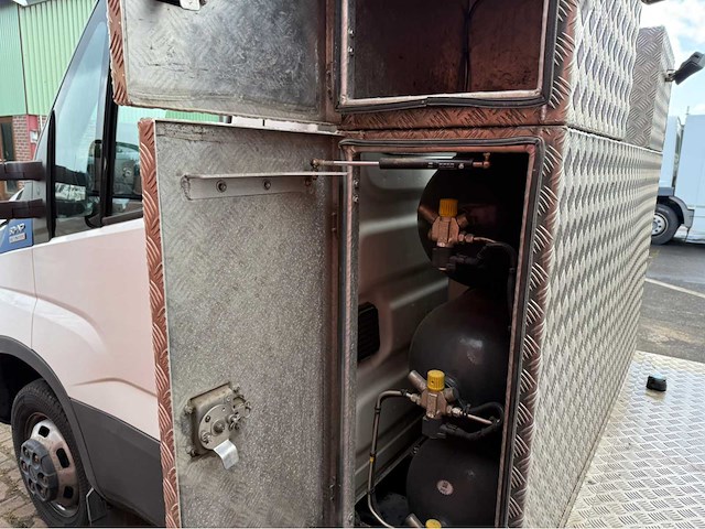 Iveco - daily 50c14n - max 11900 kg samenstel - bedrijfswagen - coxx oplegger - cng - 2019 - afbeelding 13 van  40