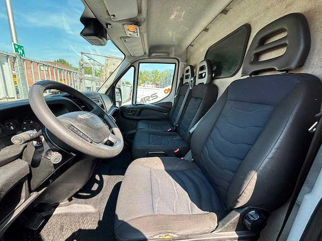 Iveco - daily automaat - 35c16v 2.3 410 h2 - van - afbeelding 2 van  16