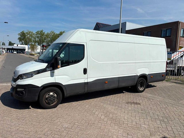 Iveco - daily automaat - 35c16v 2.3 410 h2 - van - afbeelding 9 van  16