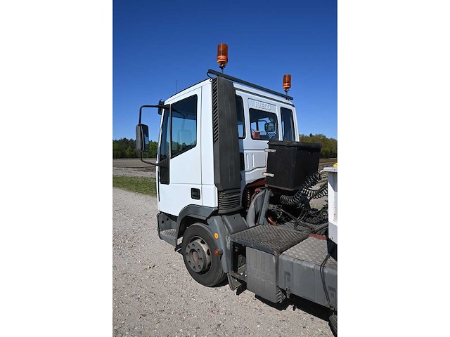 Iveco - eurocargo tector 80e/75 - trekker - afbeelding 24 van  26