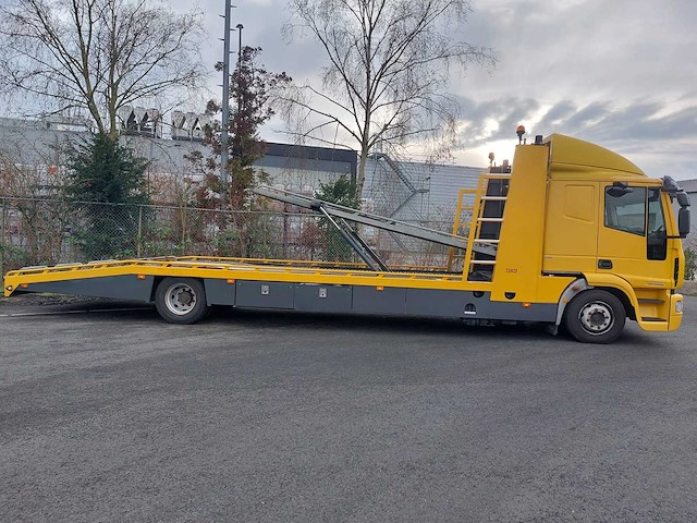 Iveco - ml 120e22/p tijhof autotransporter - truck - 2007 - afbeelding 2 van  3