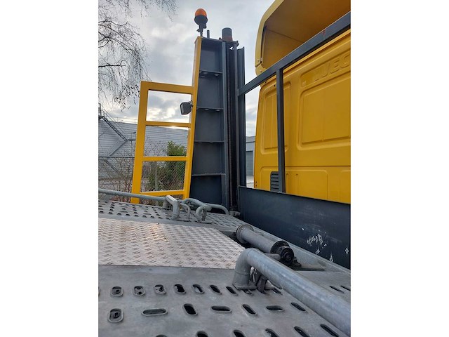 Iveco - ml 120e22/p tijhof autotransporter - truck - 2007 - afbeelding 3 van  3