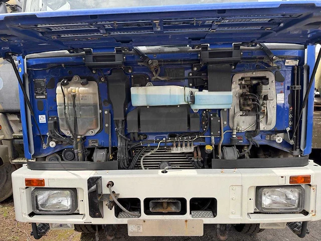 Iveco - pf 135 e - vrachtwagen - afbeelding 10 van  21