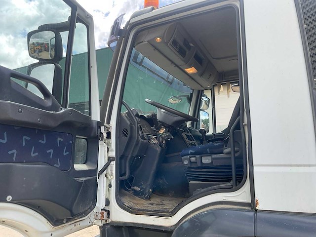 Iveco - trakker 450 e5 - truck - 2010 - afbeelding 31 van  47
