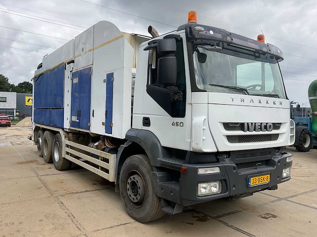 Iveco - trakker 450 e5 - truck - 2010 - afbeelding 23 van  47