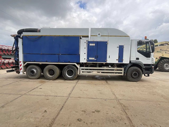 Iveco - trakker 450 e5 - truck - 2010 - afbeelding 34 van  47