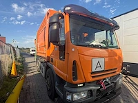 Iveco - vuilniswagen - vrachtwagen - afbeelding 7 van  11