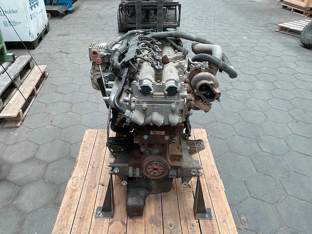 Iveco 504166567 dieselmotor - afbeelding 6 van  11