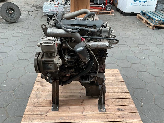 Iveco 504166567 dieselmotor - afbeelding 8 van  11