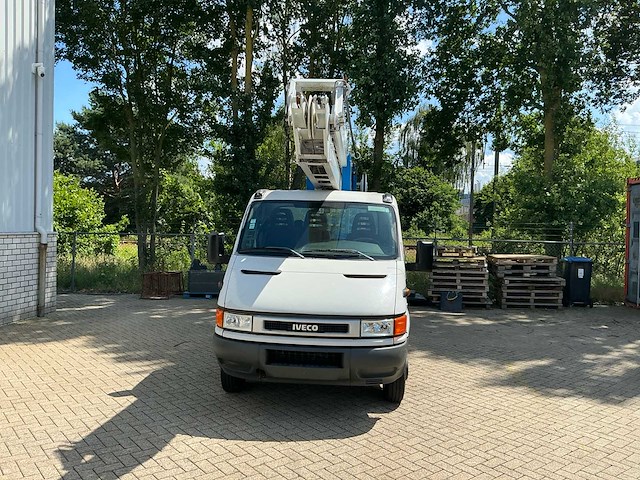 Iveco 50c13 bedrijfswagen + klaas hijskraan - afbeelding 30 van  32