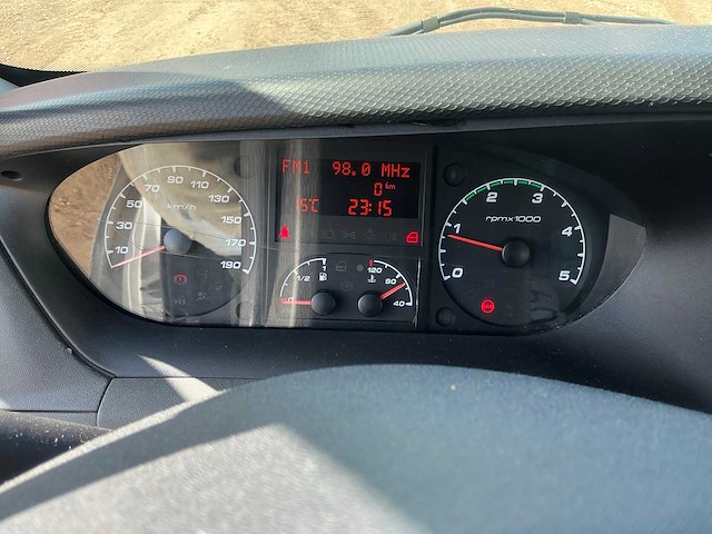 Iveco 50c14g autolaadkraan - afbeelding 14 van  27