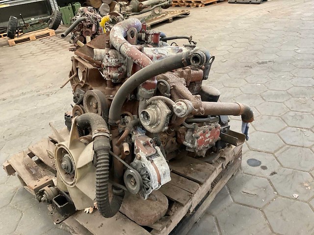 Iveco 8040sc dieselmotor - afbeelding 7 van  10