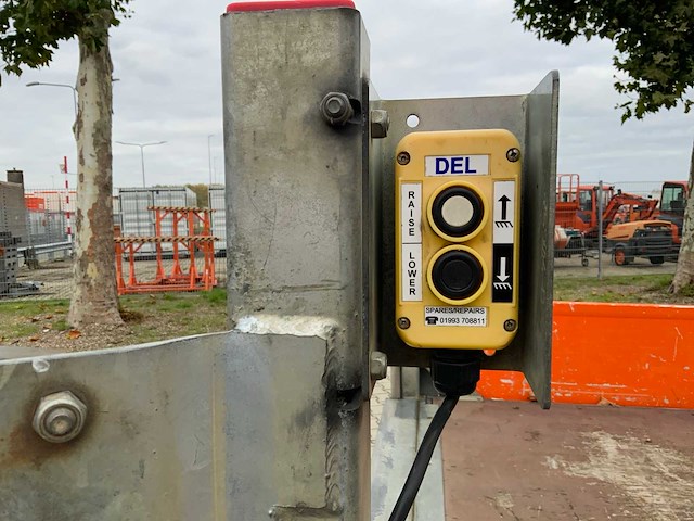 Iveco daily 35-140 open bakwagen - afbeelding 4 van  26